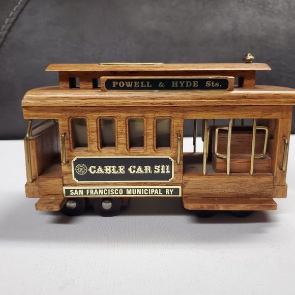 Coin Bank - San Francisco Municipal Cable Car 511 - Picture 3 of 6